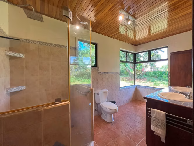 Encantadora casa de 3 dormitorios y 3 baños con piscina cerca de Tango Mar: un oasis tropical - Imagen 15