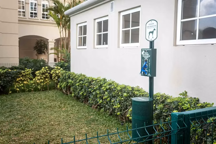 Amplio y moderno apartamento de 3 dormitorios y 4 baños en Laureles Este, Escazú - Imagen 16