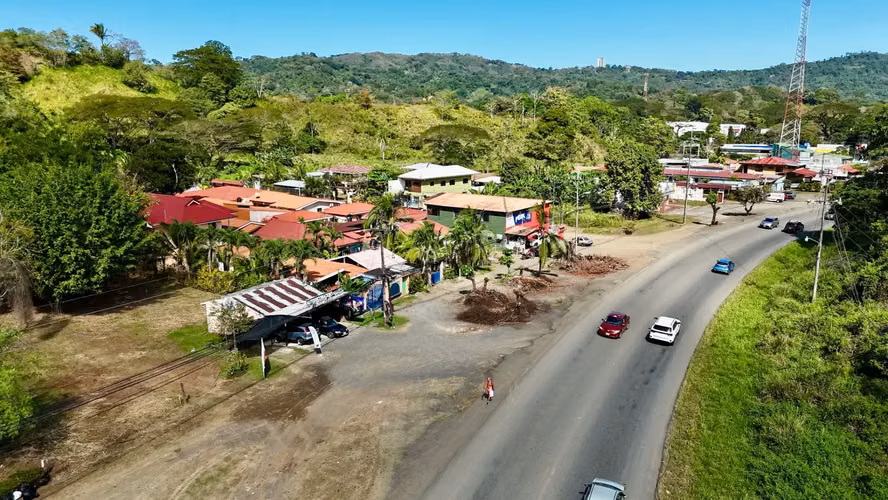 Oportunidad de terreno comercial y residencial de primera calidad en Jacó, Herradura – Frente estratégico a la carretera principal - Imagen 4