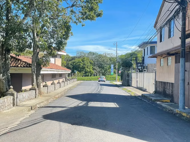 En venta: Terreno para desarrollo en Santa Ana - Imagen 14