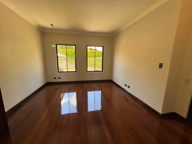 Residencia de Lujo con Vista a la Ciudad en Cerro Alto, Escazú - Imagen 6
