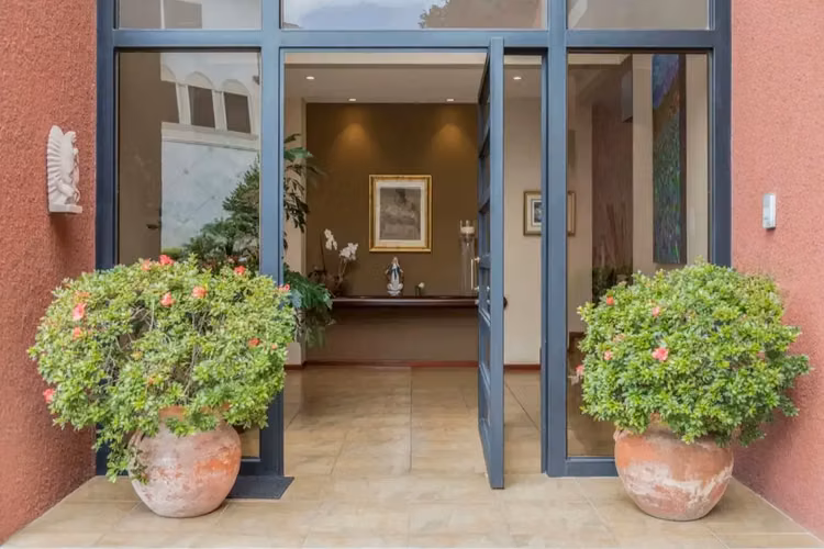 En Renta – Residencia de Lujo en Alto de Las Palomas, Escazú - Imagen 4