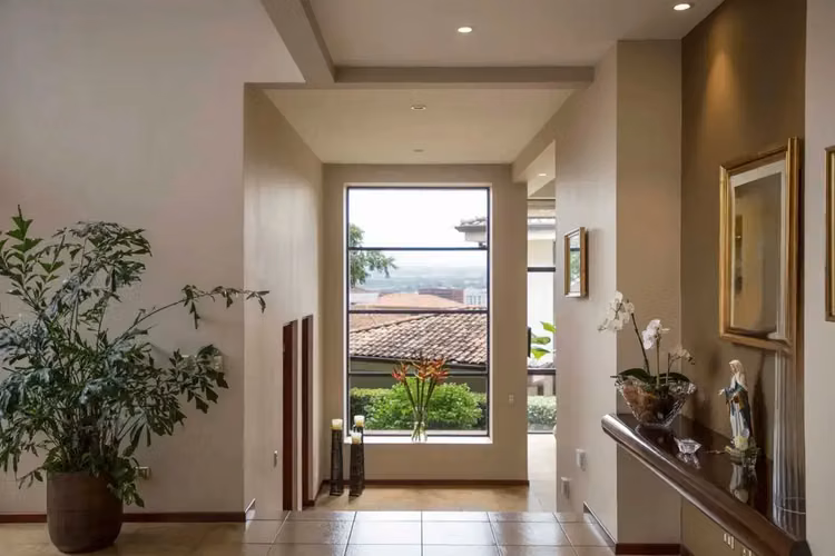 En Renta – Residencia de Lujo en Alto de Las Palomas, Escazú - Imagen 7