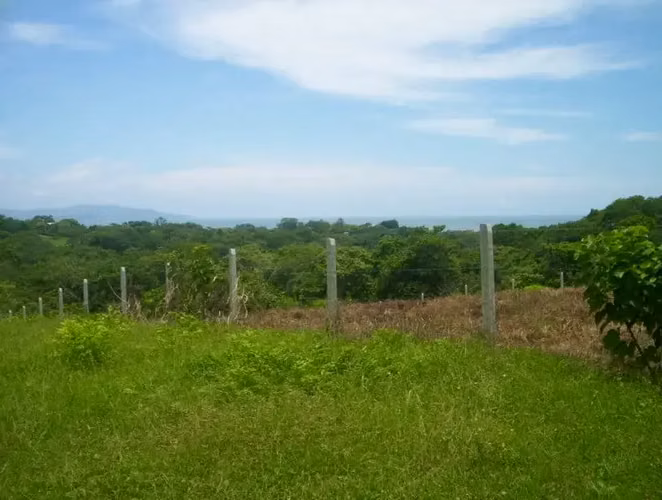 Lote de 2,027 m² con vista al mar en Guacalillo - Imagen 3