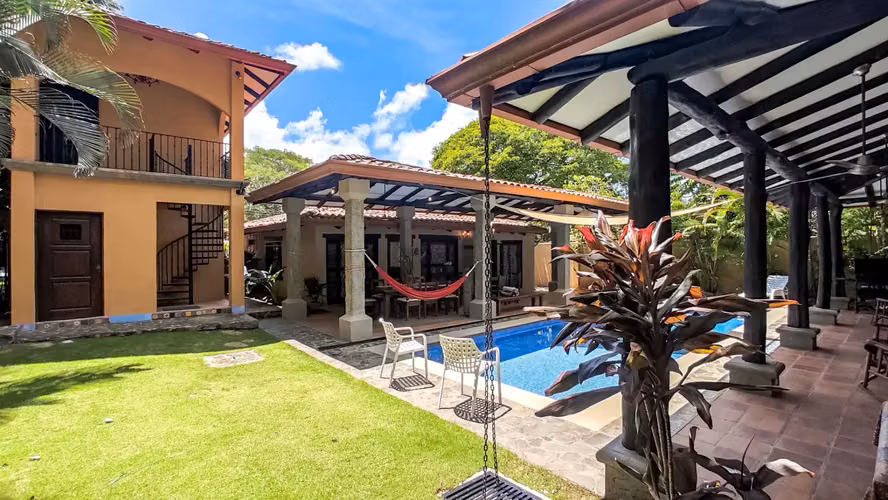 Villa de lujo de cinco dormitorios con piscina cerca de Playa Hermosa, Puntarenas - Imagen 9