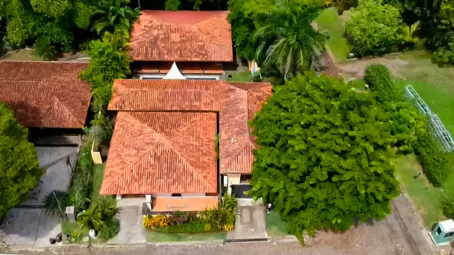 Villa de lujo de cinco dormitorios con piscina cerca de Playa Hermosa, Puntarenas - Imagen 2