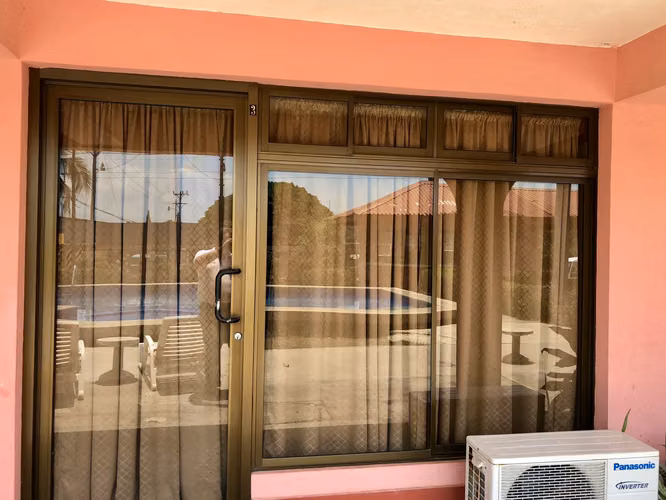 VENTA / Hotel Frente al Mar en El Cocal, Puntarenas: 24 Habitaciones, Piscina y Parqueo - Imagen 12