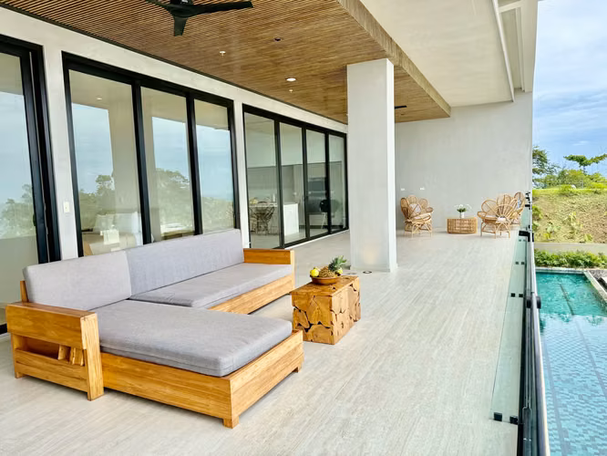Espectacular Residencia Arquitectónica Frente al Mar con Piscina Infinita y Vistas Panorámicas del Pacífico - Imagen 14