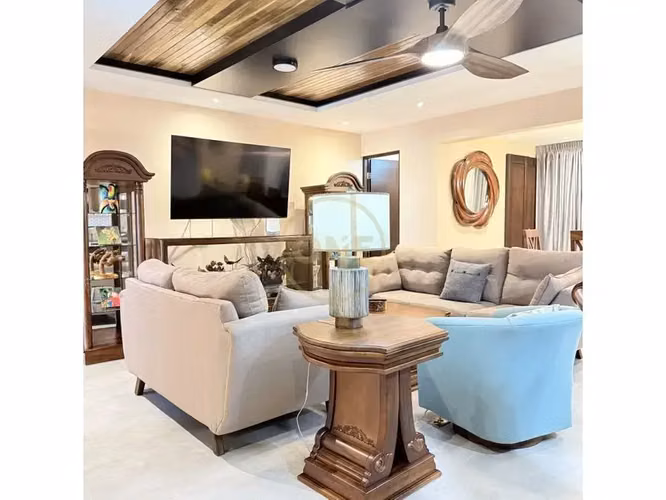 Nueva casa moderna de 4 dormitorios en Jacó (2023): Vida costera con comodidades de resort - Imagen 9