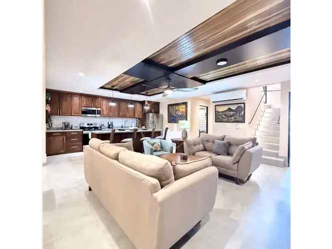 Nueva casa moderna de 4 dormitorios en Jacó (2023): Vida costera con comodidades de resort - Imagen 20