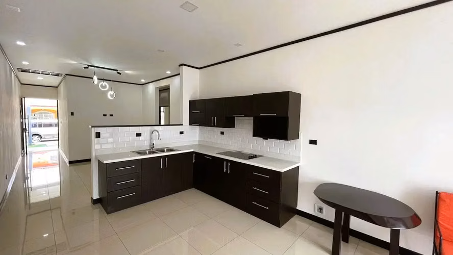 HERMOSA CASA EN VENTA EN SAN RAMÓN, ALAJUELA - Imagen 6