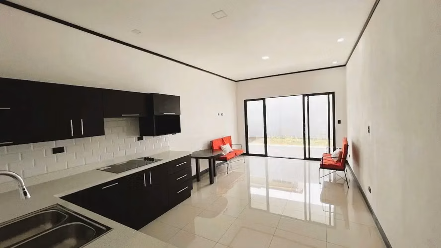 ENCANTADORA CASA EN VENTA EN SAN RAMÓN, ALAJUELA – IDEAL PARA VIVIR O INVERTIR