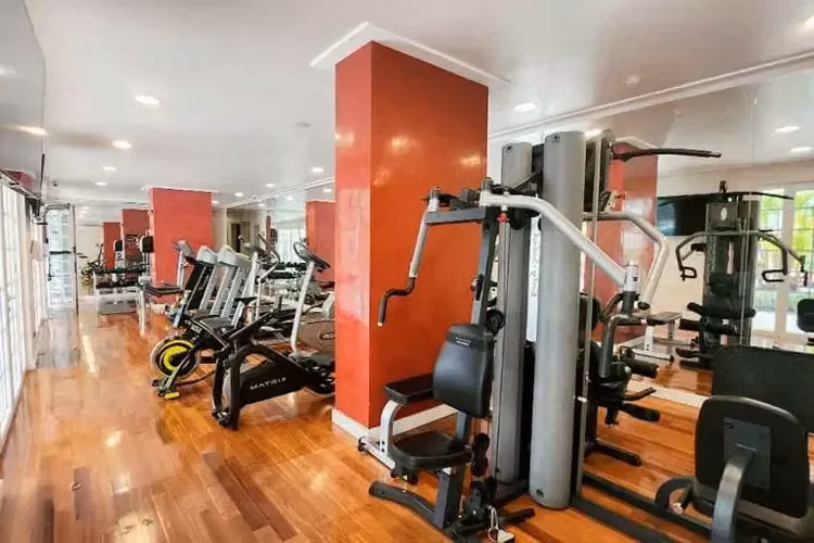 Lujoso Apartamento de 2 Dormitorios con Vistas a la Ciudad y Amenidades Premium en Escazú - Imagen 14