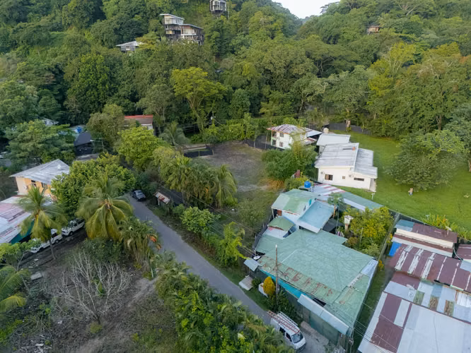 Lote Comercial Esquina Principal en el Corazón de Mal País - A Pasos de la Playa - Imagen 10