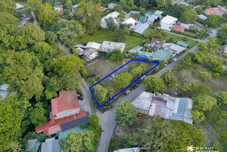 Lote Comercial Esquina Principal en el Corazón de Mal País - A Pasos de la Playa - Imagen 2