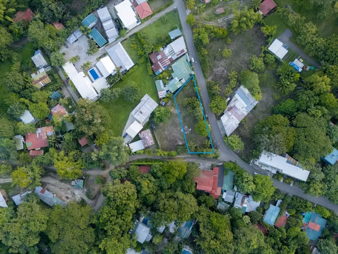 Lote Comercial Esquina Principal en el Corazón de Mal País - A Pasos de la Playa - Imagen 17