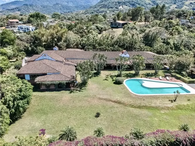 Venetian Oasis Estate luxury home for rent in Santa Ana Costa Rica