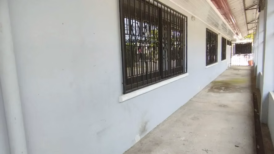 Edificio Comercial Esquinero en Jacó con Alto Potencial de Negocio - Imagen 16