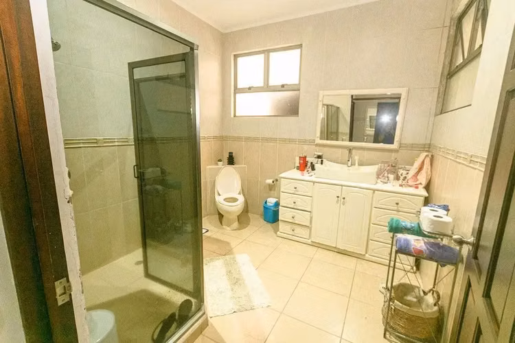 Casa boutique de lujo en venta en la comunidad cerrada de San Ramón - Imagen 16