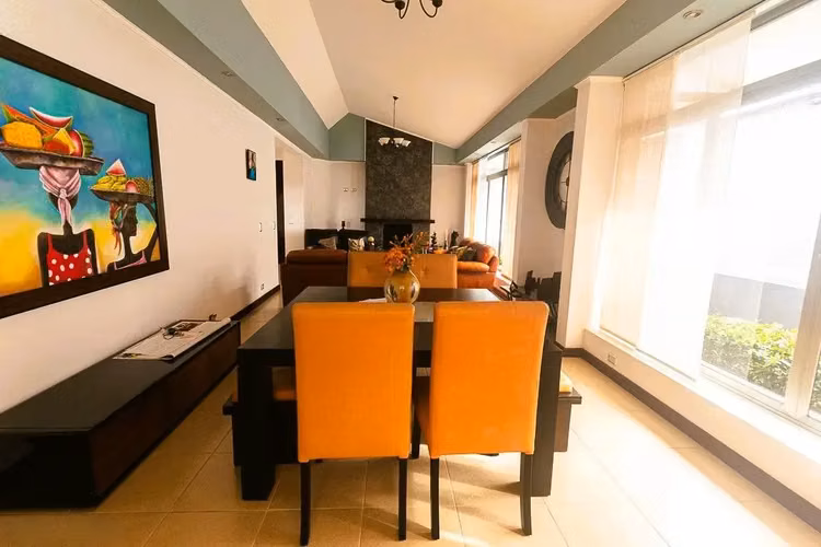 Casa boutique de lujo en venta en la comunidad cerrada de San Ramón - Imagen 8