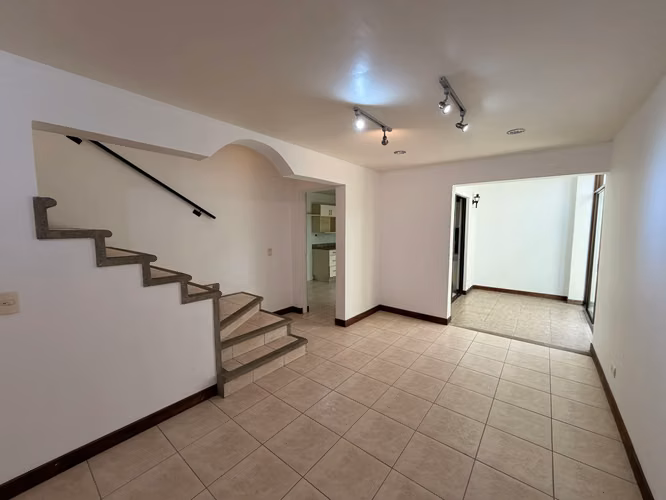 Cómodo Condominio en Venta en Escazú - Imagen 6