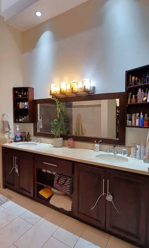 Casa de Lujo en Heredia: Diseño Moderno, Amplio Jardín y Acabados de Primera - Imagen 20