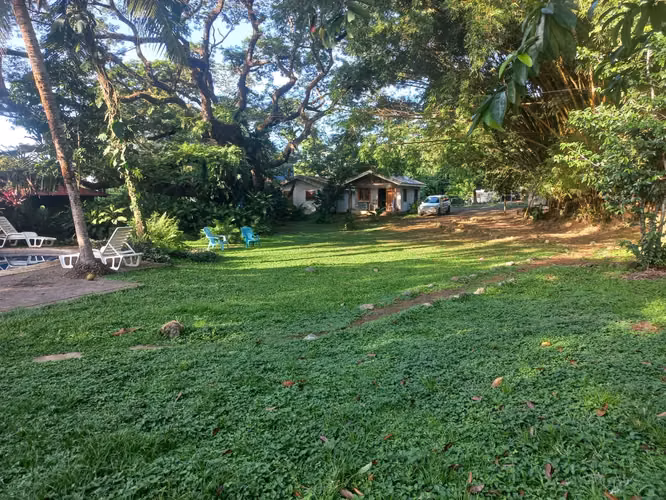 Terreno con piscina privada en Hermosa, Puntarenas: oasis de relajación y naturaleza - Imagen 10