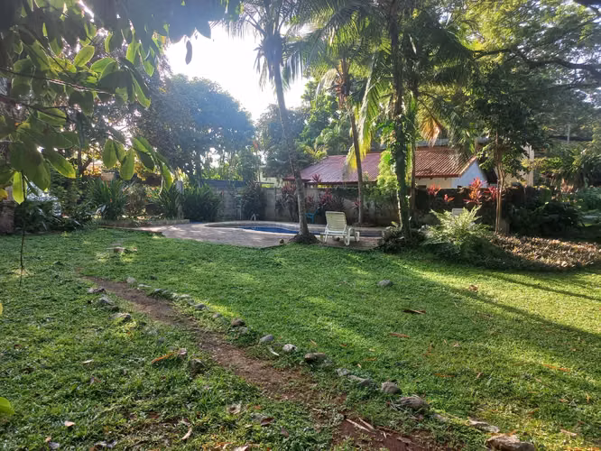 Terreno con piscina privada en Hermosa, Puntarenas: oasis de relajación y naturaleza - Imagen 7