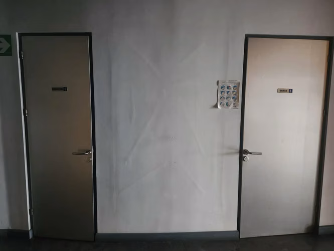 Ofibodega Comercial Estratégica en Escazú con Amplio Parqueo y Vigilancia 24/7 - Imagen 10