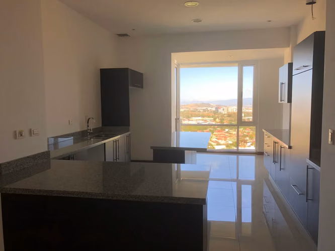 ALTA PIETRA | Modernos Apartamentos con Vistas Panorámicas en San Rafael, Escazú - Imagen 10