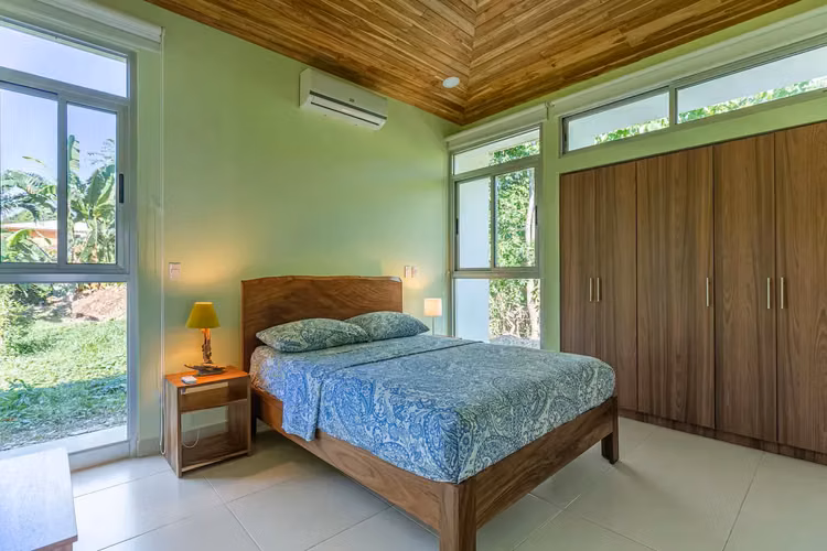 Finca Familiar en Mal País | A Pasos de la Playa, Vistas al Mar y Jardines Tropicales - Imagen 13
