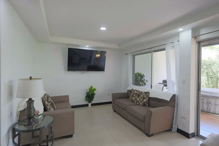 Venta Casa Independiente de 3 Habitaciones con Jardín en Alajuela - Imagen 9