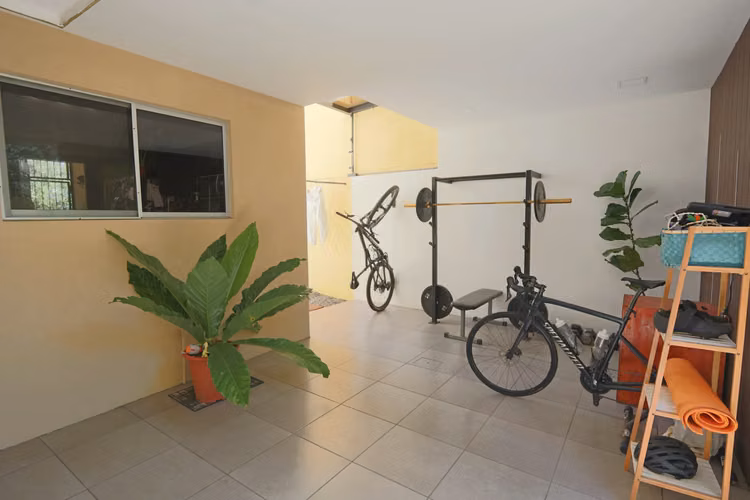 Venta Casa Independiente de 3 Habitaciones con Jardín en Alajuela - Imagen 2