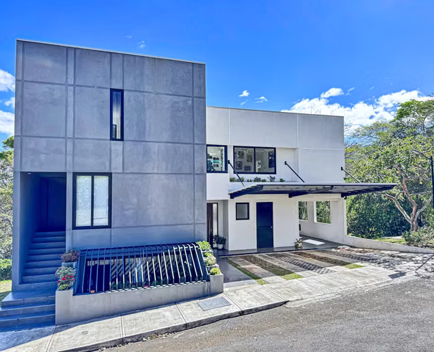 3 Roses Residence | Multi-family Home | Suburban living