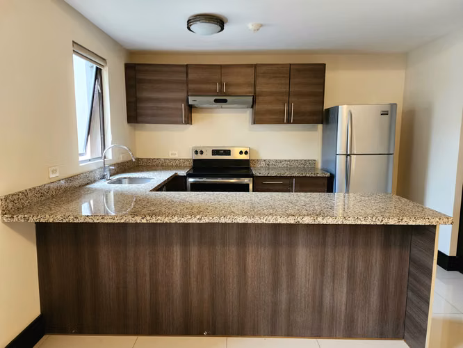 Alquiler de apartamento con línea blanca. Santa Ana - Imagen 5