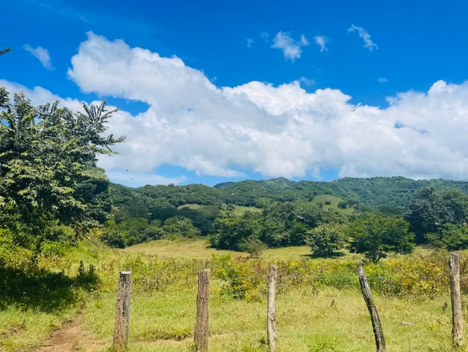 Terreno con Vista a las Montañas Cerca de Tamarindo – El Llano, Costa Rica - Imagen 4