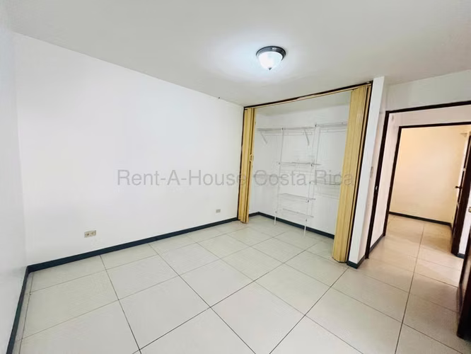 Venta de Apartamento en San Fco de Dos Ríos, San José. 26-2104 - Imagen 5