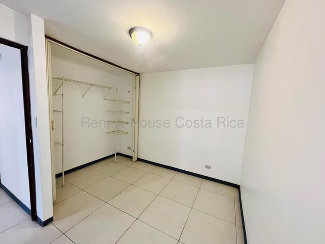 Venta de Apartamento en San Fco de Dos Ríos, San José. 26-2104 - Imagen 4