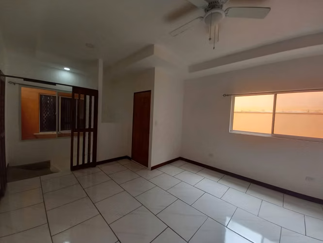 ALQUILER DE APARTAMENTO EN SANTA ANA CENTRO