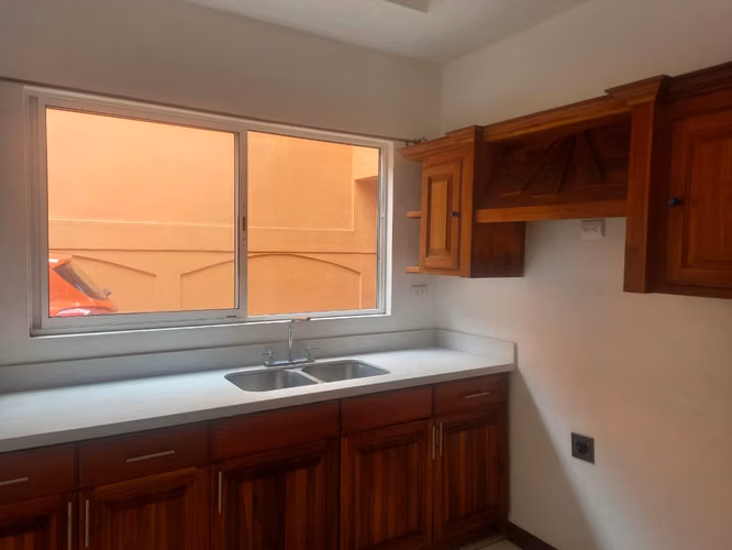 ALQUILER DE APARTAMENTO EN SANTA ANA CENTRO - Imagen 8