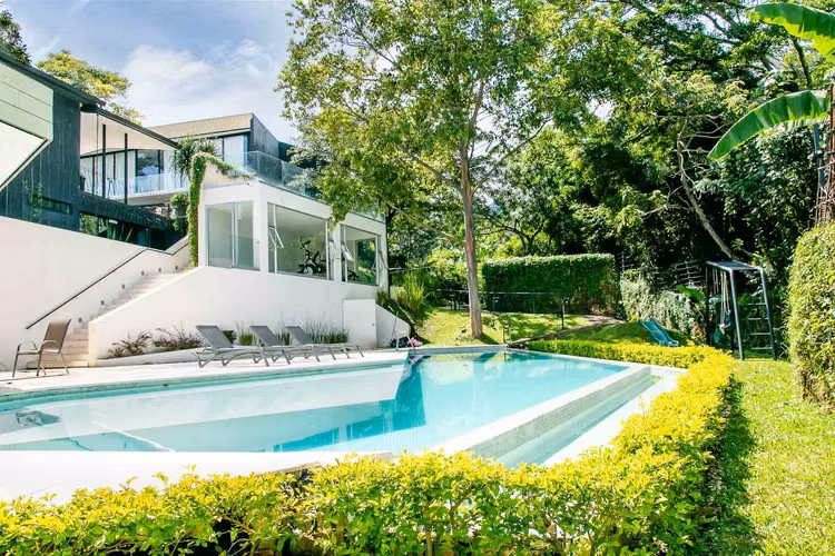 Casa en venta, condominio, San Antonio-Escazu Precio de Oportunidad!