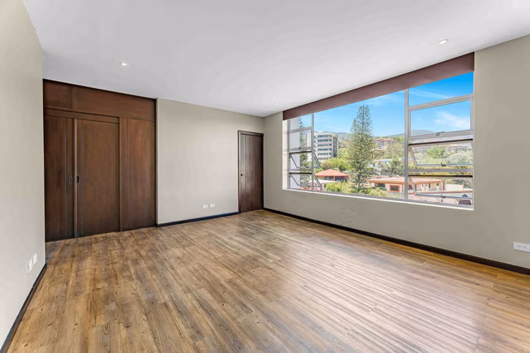 PENTHOUSE CON VISTA Y LINEA BLANCA EN BELLO HORIZONTE ESCAZU - Imagen 15