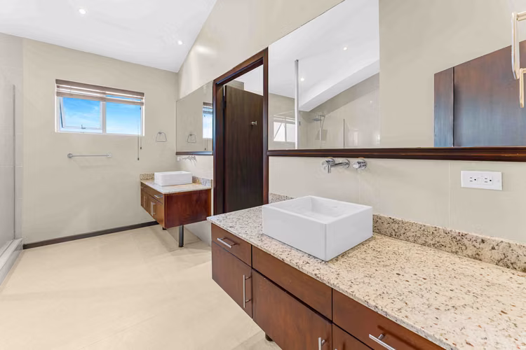 PENTHOUSE CON VISTA Y LINEA BLANCA EN BELLO HORIZONTE ESCAZU - Imagen 4