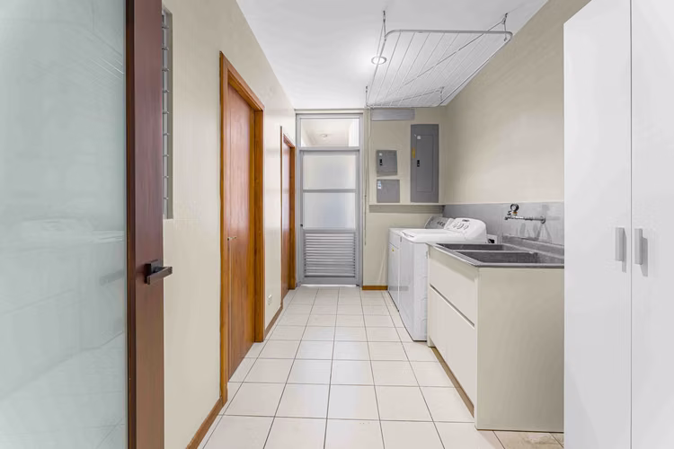 PENTHOUSE CON VISTA Y LINEA BLANCA EN BELLO HORIZONTE ESCAZU - Imagen 19
