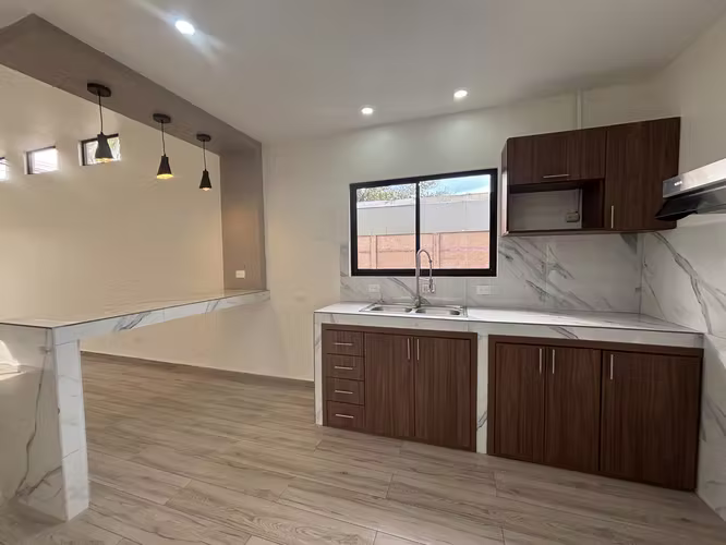 Casa en alquiler – La Guácima, Alajuela (5 km del Coyol) - Imagen 4