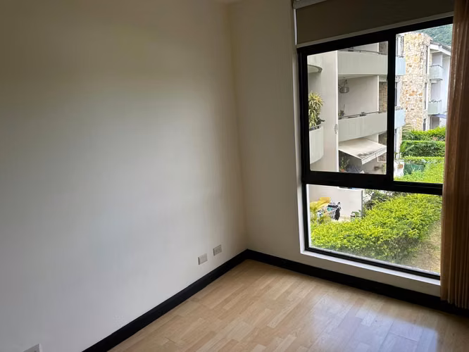 Oportunidad de Venta en Avalon Santa Ana Country Club - Imagen 16