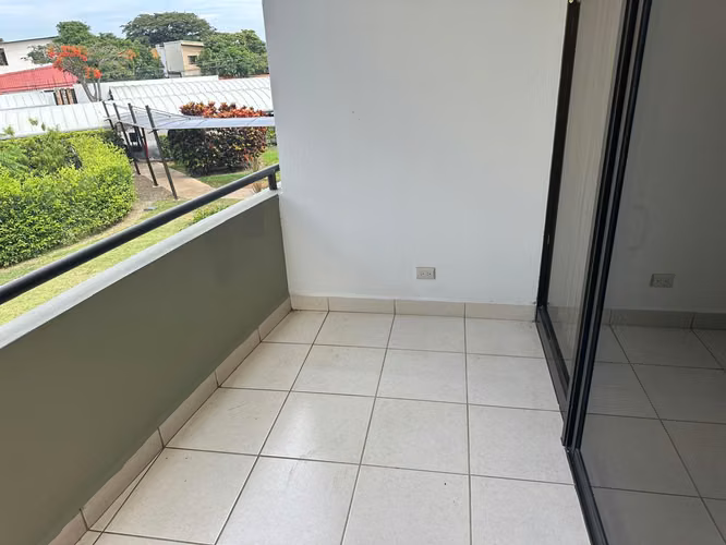 Oportunidad de Venta en Avalon Santa Ana Country Club - Imagen 11