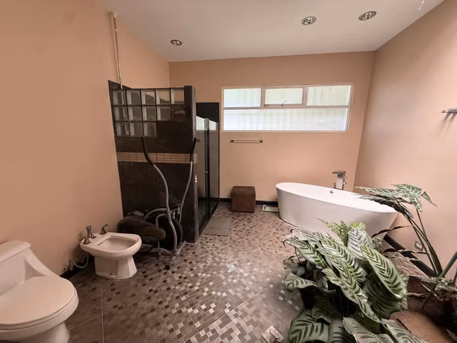 Se Vende Hermosa Casa en San Isidro de Heredia