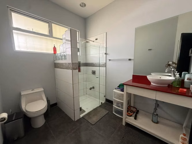 Se Vende Hermosa Casa en San Isidro de Heredia