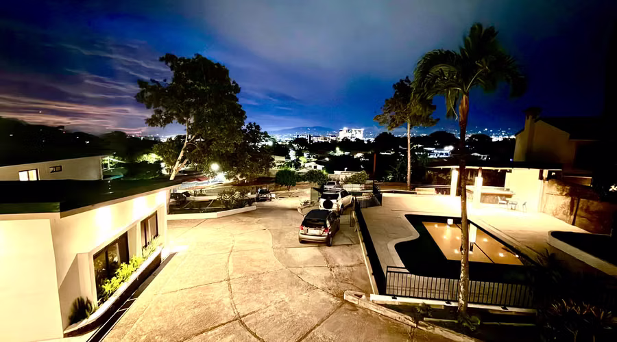 Alquiler Aparta 1 hab. para estrenar en Bello Horizonte, Escazú (CT)